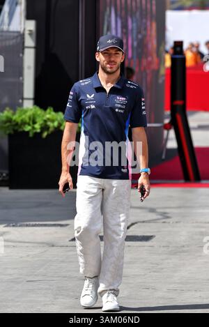 Sakhir, Bahrain. April 2025. Pierre Gasly (FRA) Alpine F1 Team. 13.04.2025. Formel-1-Weltmeisterschaft, Rd 4, Grand Prix Von Bahrain, Sakhir, Bahrain, Wettkampftag. Quelle: James Moy/Alamy Live News Stockfoto