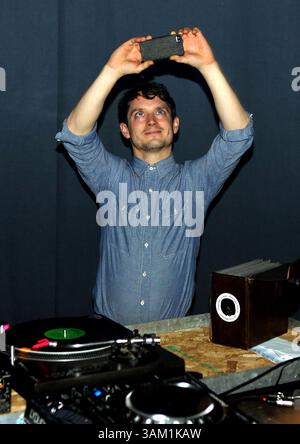 22. Februar 2014 - Kopenhagen, Dänemark - Elijah Wood DJing in einem Club am 22. Februar 2014 in Kopenhagen, Dänemark (Bild: © Famous/Ace Pictures/ZUMAPRESS.com) Stockfoto