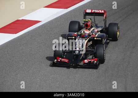 4. April 2014: Manama, BAHRAIN, BAHRAIN - Pastor MALDONADO, VEN. Team Lotus F1, Lotus E22, Renault Energy F1 2014,.BAHRAIN – Rennstrecke MANAMA, Shakir – 04/04/2014 – Formel 1, F1, Formel 1 – Bild zur Gebührenpflicht (Bild: © David McIntyre/ZUMAPRESS.com) Stockfoto
