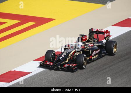 4. April 2014 - Manama, BAHRAIN, BAHRAIN - Romain GROSJEAN, FRA. Team Lotus F1, Lotus E22, Renault Energy F1 2014,.BAHRAIN – Rennstrecke MANAMA, Shakir – 04/04/2014 – Formel 1, F1, Formel 1 – Bild zur Gebührenpflicht (Bild: © David McIntyre/ZUMAPRESS.com) Stockfoto