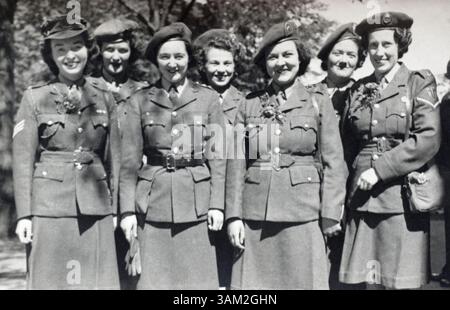 Frauen des Territorialhilfsdienstes ca. Mitte der 1940er Jahre Stockfoto