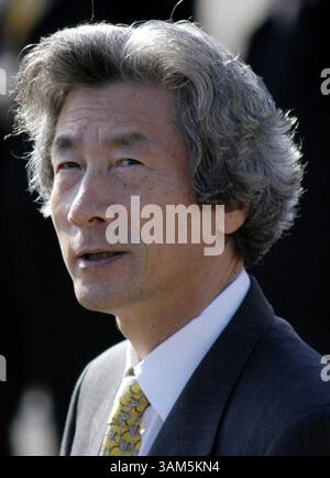 20. November 2004 - USA - KRT WORLD NEWS STAND ALONE FOTO: KOIZUMI KRT FOTO VON HELEN HUGHES/KRT (11. Mai) Japanischer Premierminister Junichiro Koizumi auf dem APEC-Forum in Santiago, Chile, 20. November 2004. (lde) 2005 (Bild: © Helen Hughes/mct/ZUMAPRESS.com) Stockfoto