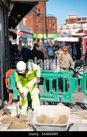 Lewisham Regeneration der Gehwege und Straßen im südlichen Londoner Stadtteil. Stockfoto