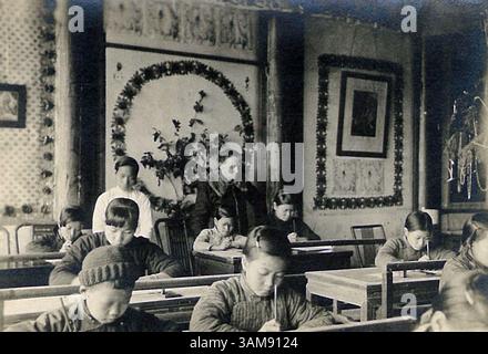 4. Dezember 2006 - USA - dieses historische Foto zeigt Schüler einer Schule, die von methodistischen Missionaren in Nanping, China, geleitet wird. (Mit freundlicher Genehmigung der Familie Johnson/MCT) (Kreditbild: © Johnson Family/mct/ZUMAPRESS.com) Stockfoto