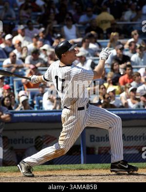 22. Juli 2007: New York Yankees' Shelley Duncan trifft im sechsten Inning im Yankee Stadium in Bronx, New York, am Sonntag, den 22. Juli 2007 einen Solo-Heimlauf gegen die Tampa Bay Devil Rays. (Audrey C. Tiernan/Newsday/MCT) (Kreditbild: © Audrey C.Tiernan/mct/ZUMAPRESS.com) Stockfoto