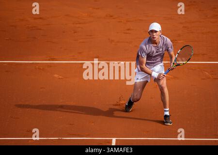 Barcelona, Spanien. April 2025. Ethan Quinn aus den Vereinigten Staaten während ihres Spiels am zweiten Tag der Barcelona Open Banc Sabadell im Real Club de Tenis Barcelona, Spanien (Judit Cartiel/SPP) Credit: SPP Sport Press Photo. /Alamy Live News Credit: SPP Sport Press Photo. /Alamy Live News Stockfoto