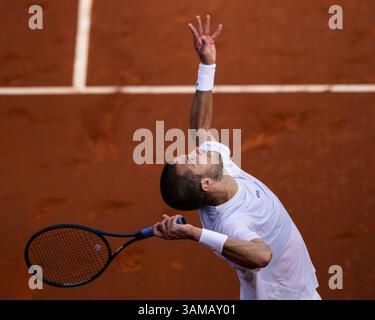 Barcelona, Spanien. April 2025. Ethan Quinn aus den Vereinigten Staaten während ihres Spiels am zweiten Tag der Barcelona Open Banc Sabadell im Real Club de Tenis Barcelona, Spanien (Judit Cartiel/SPP) Credit: SPP Sport Press Photo. /Alamy Live News Credit: SPP Sport Press Photo. /Alamy Live News Stockfoto