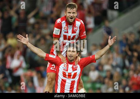 1. März 2014 - Melbourne, Victoria, Australien - Harry KEWELL of the Heart feiert sein Tor im 21. Runde Spiel zwischen Melbourne Heart und Melbourne Victory in der Saison 2013-24 der Australian Hyundai A-League im AAMI Park, Melbourne, Australien. (Bild: © Sydney Low/ZUMAPRESS.com) Stockfoto