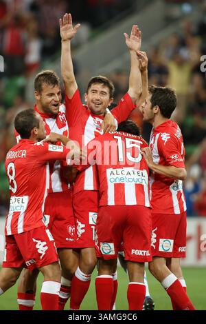 1. März 2014 - Melbourne, Victoria, Australien - Harry KEWELL of the Heart feiert sein Tor im 21. Runde Spiel zwischen Melbourne Heart und Melbourne Victory in der Saison 2013-24 der Australian Hyundai A-League im AAMI Park, Melbourne, Australien. (Bild: © Sydney Low/ZUMAPRESS.com) Stockfoto