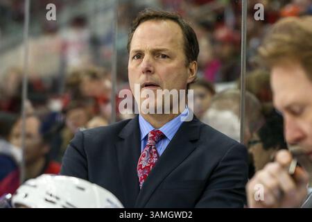 Januar 2014: Raleigh, North Carolina, USA S - Tampa Bay Lightning Head Cooper während des NHL-Spiels zwischen den Tampa Bay Lightning und den Carolina Hurricanes in der PNC Arena. Die Tampa Bay Lightning besiegten die Carolina Hurricanes mit 5:3. (Bild: © Andy Martin Jr./ZUMAPRESS.com) Stockfoto