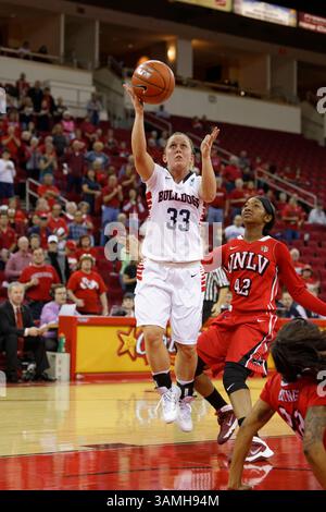 25. Januar 2014 - Fresno, CS, USA - 25. Januar 2014 Fresno, CA - Fresno State Guard Taylor Thompson im Spiel zwischen den Rebellen der University of Nevada Las Vegas und den Fresno State Bulldogs im Save Mart Center in Fresno, CA. Fresno State gewann das Spiel von 70 zu 52. (Credit Image: © Phil Hawkins/Cal Sport Media/ZUMAPRESS.com) Stockfoto