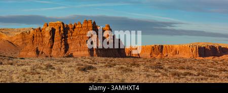 Hoodoo-Formationen außerhalb des Goblin Valley State Park in der Nähe von Hanksville Utah. Stockfoto