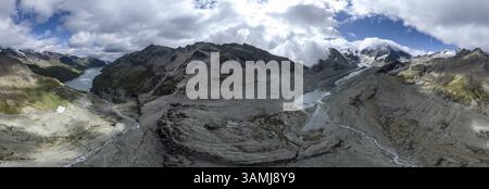 Luftaufnahme, Alpenpanorama, Berglandschaft mit Gletscher Glacier de Cheilon und Gipfel Mont Blanc de Cheilon und Lac de Dix, Wallis, Westalpen Stockfoto