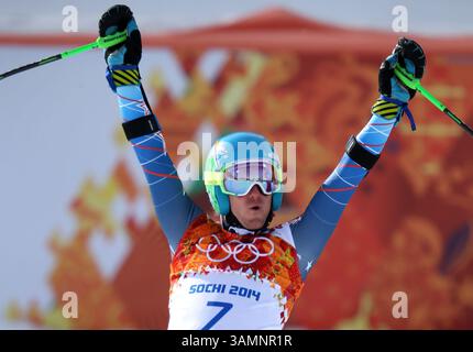 19. Februar 2014 - Sotschi, Region Krasnodar, Russland - der US-amerikanische Ted LIGETY feiert Momente, nachdem er die Ziellinie überquert und die Goldmedaille im Skigebiet der Herren-Riesenslalom bei den Olympischen Winterspielen am 19. Februar in Sotschi, Russland, gewonnen hat. (Bild: © Daniel A. Anderson/ZUMAPRESS.com) Stockfoto