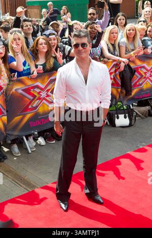 Simon Cowell kommt für XFactor 2014 bei Emirates Old Trafford Manchester, Großbritannien Stockfoto