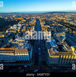 Luftaufnahme der George Street, Edinburgh New Town, Edinburgh, Schottland. Stockfoto