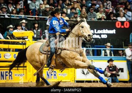 Dezember 2013 - Las Vegas, Nevada, U.. S - Barrel Racer - LISA LOCKHART, Oelrichs, South Dakota. 1. Platz - Barrel Racing. (Kreditbild: © Janet Kotwas/ZUMAPRESS.com) Stockfoto