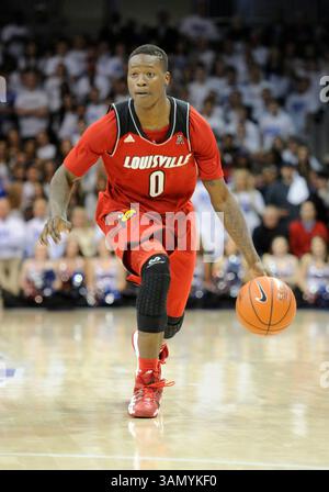 5. März 2014: Die Louisville Cardinals schlagen Terry Rozier #0 bei einem NCAA Basketballspiel zwischen den University of Louisville Cardinals und der Southern Methodist University Mustangs am Moody Coliseum in Dallas, TX Louisville besiegte Southern Methodist 84-71(Credit Image: © Albert Pena/Cal Sport Media/ZUMAPRESS.com) Stockfoto