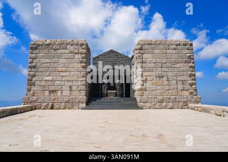 Mausoleum von Njegoš auf dem Berg Lovćen im Nationalpark Lovćen bei Cetinje in Montenegro Stockfoto
