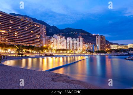 Panoramablick auf Monte Carlo AR Night, Monaco Stockfoto