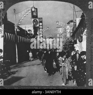 Juni 1900 – Straßenszene, Yokohama, Japan, ca. 1905 (Foto: © Glasshouse/ZUMAPRESS.com) Stockfoto