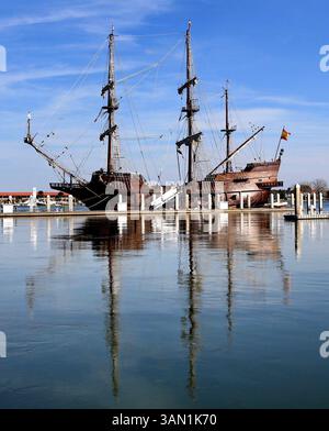 25. Februar 2014 – St. Augustine, FL, USA – „P“ steht für „Piraten“: Die Piratenszenen, darunter Piratenboote und ein Schatzmuseum sowie die Piratenüberlieferung der Stadt sind alle Teil von St. Augustine, wie gesehen, 25. Februar 2014. (Kreditbild: © Joe Burbank/MCT/ZUMAPRESS.com) Stockfoto