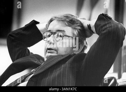 24. April 2014: Milwaukee, WI, USA – der ehemalige Gouverneur von Wisconsin, Patrick J. Lucey, ein Gouverneur von Wisconsin, der als Botschafter in Mexiko diente und für den Posten des Vizepräsidenten kandidierte, starb Samstagabend nach einer kurzen Krankheit im Milwaukee Catholic Home, wo er mehrere Jahre gelebt hatte. Er war 96. Hier wird Lucey während einer Konferenz in diesem undatierten Dateifoto gesehen. (Kreditbild: © Allan Y. Scott/MCT/ZUMAPRESS.com) Stockfoto