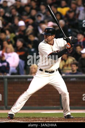 10. April 2010: Der erste Baseman der San Francisco Giants Aubrey Huff #17 in Aktion während des National League Spiels zwischen den San Francisco Giants und den Atlanta Braves. Atlanta besiegte San Francisco mit 7:2. San Francisco, Kalifornien. (Bild: © David Godinez/Cal Sport Media/ZUMApress.com) Stockfoto