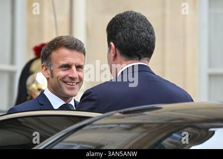 Paris, Frankreich. April 2025. Der Präsident der Republik, Emmanuel Macron, empfing am 14. April 2025 den Präsidenten der autonomen Region Irakisch-Kurdistan, Netchirvan Barzani, zu einem Arbeitsessen im Elysee-Palast. - 14/04/2025 - Frankreich/Ile-de-France (Region)/Paris - Julien Mattia/Le Pictorium Credit: LE PICTORIUM/Alamy Live News Stockfoto
