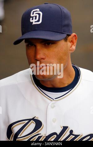 28. April 2007: Marcus Giles von den San Diego Padres im Dugout vor dem Spiel gegen die Los Angeles Dodgers im Petco Park in San Diego, Kalifornien. Die Padres besiegten die Dodgers mit 3:2. (Bild: © Jody Gomez/Cal Sport Media) Stockfoto