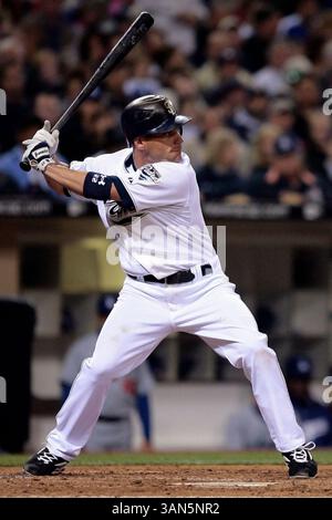 28. April 2007: Marcus Giles von den San Diego Padres Fledermäuse während des Spiels Gainst die Los Angeles Dodgers im Petco Park in San Diego, Kalifornien. Die Padres besiegten die Dodgers mit 3:2. (Bild: © Jody Gomez/Cal Sport Media) Stockfoto