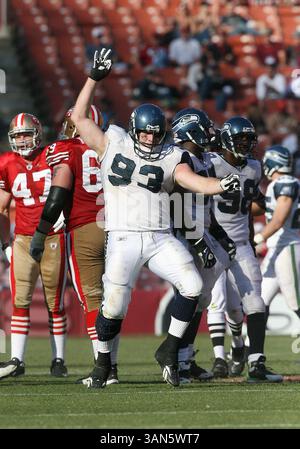 26. Oktober 2008: Jacksonville Jaguars vs Cleveland Browns. Cheerleader der Jacksonville Jaguars lachen über ein Video auf der Anzeigetafel im Jacksonville Municipal Stadium. (Kreditbild: © Cal Sport Media) Stockfoto