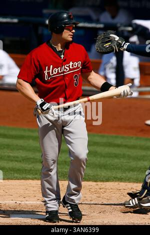 19. August 2007: Luke Scott #30, Rechtsfeldspieler von Houston Astros, wird im Petco Park in San Diego, Kalifornien, im Spiel gegen die San Diego Padres geschlagen. Die Padres besiegten die Astros mit 5:3. (Bild: © Jody Gomez/Cal Sport Media) Stockfoto