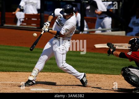 19. August 2007: San Diego Padres erster Baseman Adrian Gonzalez #23 bei bat während eines Spiels gegen die Houston Astros im Petco Park in San Diego, Kalifornien. Die Padres besiegten die Astros mit 5:3. (Bild: © Jody Gomez/Cal Sport Media) Stockfoto