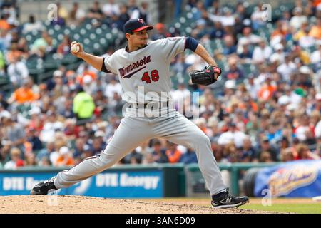 29. April 2010: Carl Pavano (48) der Minnesota Twins während des MLB-Baseballspiels zwischen den Minnesota Twins und Detroit Tigers im Comerica Park in Detroit, Michigan. Tiger besiegten die Zwillinge mit 3:0 (Bild: © Rick Osentoski/Cal Sport Media/ZUMApress.com) Stockfoto