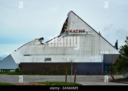 Niagarafälle, Ontario, Kanada - 23. Mai 2022: Abriss des IMAX-Theaters Stockfoto