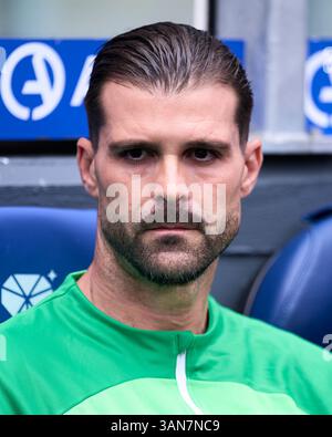 Ivan Cuellar „Pichu“ von RCD Mallorca sieht beim LaLiga EA Sports Match zwischen Real Sociedad und RCD Mallorca in der reale Arena am 12. April zu. Stockfoto