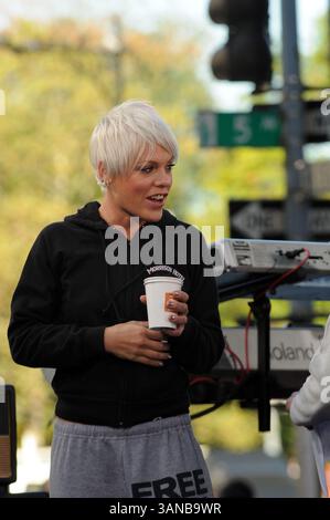 Oktober 31 2008, New York City Singer Pink tritt am 31. Oktober 2008 in New York City auf der „Early Show“ von CBS auf (Foto: © Sharkpixs/ZUMA Press) Stockfoto