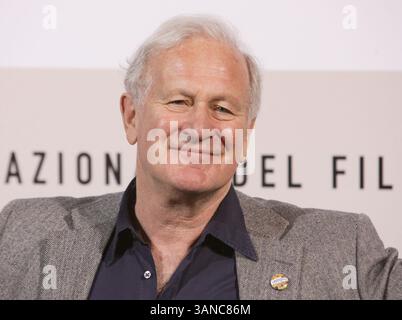 26. Oktober 2008 - Rom, Rom, Italien - Regisseur JOHN IRVING während des Fotorufs „der Garten Eden“ beim Internationalen Filmfestival in Rom 2008. (Kreditbild: © Evandro Inetti/ZUMA Press) EINSCHRÄNKUNGEN: * Italy Rights OUT * Stockfoto