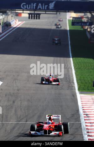 März 2010 - Sakhir, Bahrain - Fernando Alonso (ESP) Ferrari F10...Formel-1-Weltmeisterschaft, Rd 1, Bahrain Grand Prix, Rennen, Bahrain International Circuit. (Vermerk: © Sutton Motorsports/ZUMApress.com) Stockfoto