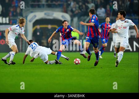 24. März 2010: Marco Streller, der beim Spiel der Axpo League im St. Jacob Park in Basel, Schweiz, den Knöchel verdreht hat. Das Spiel endete mit 4:1. (Bild: © John Middlebrook/Cal Sport Media/ZUMApress.com) Stockfoto
