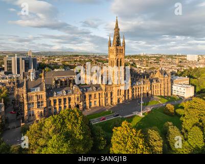 Luftaufnahme des Kelvingrove Art Museum, Glasgow, Schottland. Stockfoto