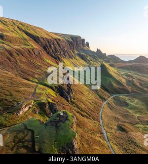 Luftaufnahme von Quiraing, Portree, Schottland. Stockfoto