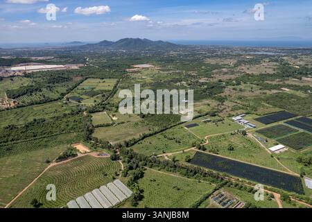 Aus der Vogelperspektive auf die Landschaft, Provinz Kep, Kambodscha. Stockfoto