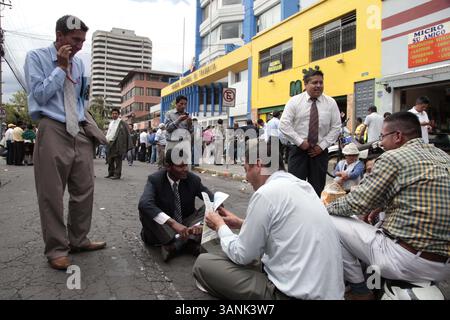 15. Juni 2011 - Ecuador - QUITO ECUADOR 15/06/2011 PAUL RIVAS BRAVO. PARA QUITO. PROTESTAS POR PARTE DE LOS TAXISTAS EJECUTIVOS EN LA AGENCIA NACIONAL DE TRANSITO (Bild: © El Comercio/GDA/ZUMAPRESS.com) Stockfoto