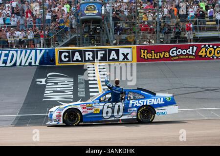 Brooklyn, MI – 18. Juni 2011: Carl Edwards (60) gewinnt den Alliance Truck Parts 250 auf dem Michigan International Speedway in Brooklyn, MI. (Kreditbild: © ASP/Cal Sport Media/ZUMAPRESS.com) Stockfoto