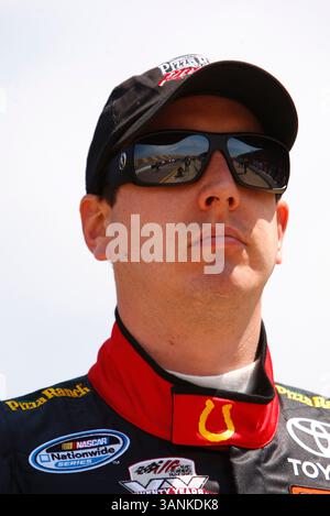 Brooklyn, MI - 18. Juni 2011: Kyle Busch (18) macht sich bereit, sich für die Alliance Truck Parts 250 auf dem Michigan International Speedway in Brooklyn, MI zu qualifizieren. (Kreditbild: © ASP/Cal Sport Media/ZUMAPRESS.com) Stockfoto