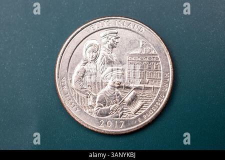 Silberviertelmünze aus den usa für Bargeldtransaktionen Stockfoto