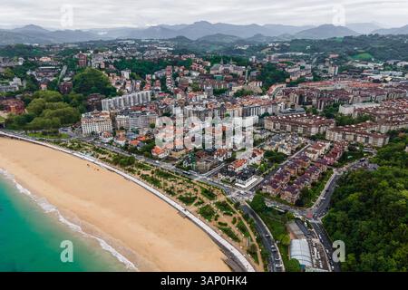 Luftaufnahme von Bahia de La Concha, Donostia, San Sebastian, Gipuzkoa, Baskenland, Spanien. Stockfoto