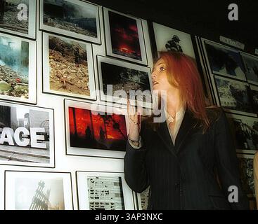 1. Januar 2011 – New York, New YORK, USA – 06. FEBRUAR 2002 – NEW YORK, NEW YORK, USA: Sarah Ferguson, Duchess of York posiert am 6. Februar 2002 in der Boliver Arrellano Gallery in New York City. ....CREDIT (Bild: © Globe Photos/ZUMAPRESS.com) Stockfoto